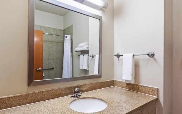 Holiday Inn & Suites Pharr