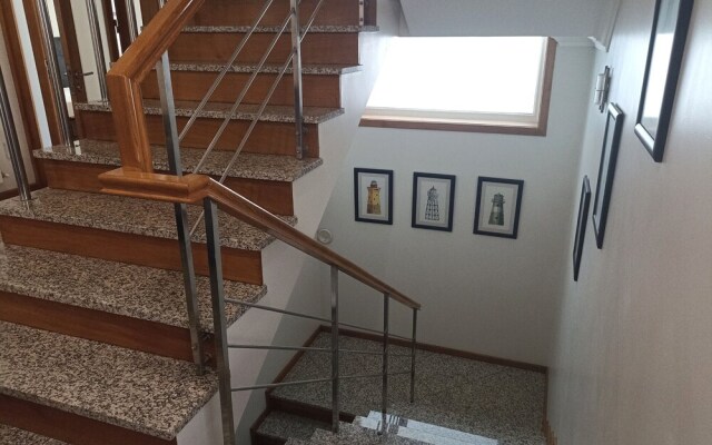 Casa Junto à Praia com Piscina Mystay