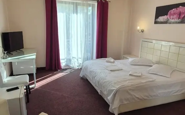 Hotel Imperial Timisoara by JR