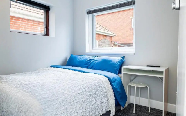 Shirley House 4 Guest house