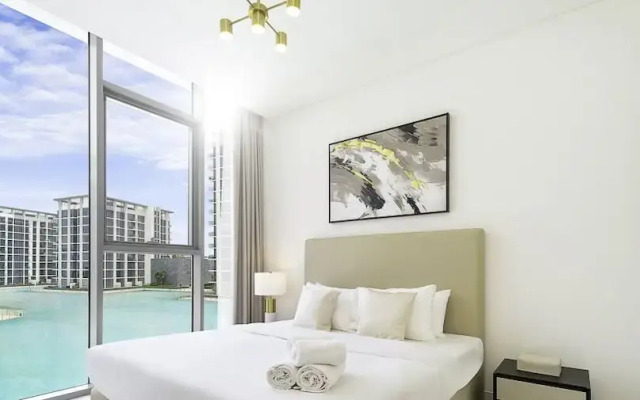 LUX  Burj Khalifa Lagoon View Suite 2