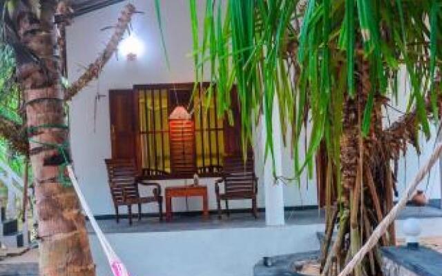 Shehani Beach Bungalow