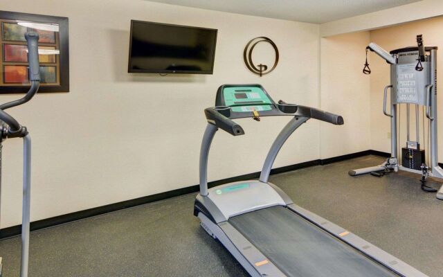 Spark by Hilton Grapevine DFW North
