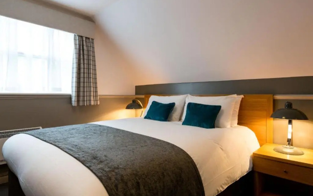 The White Hart by Green King Inns
