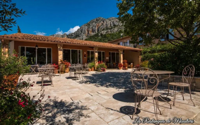 Hotel Les Restanques De Moustiers