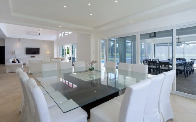 Lake View Villa