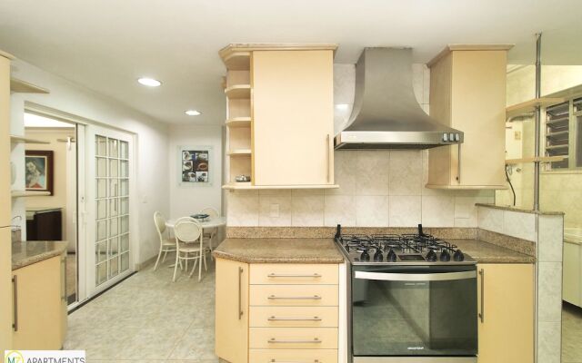 MZ Apartments Raul Pompeia