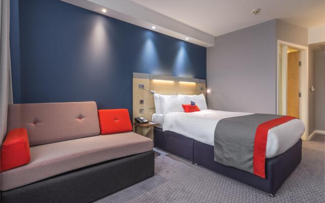 Holiday Inn Express Kettering by IHG