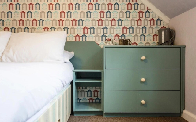 Sandcliff Guest House