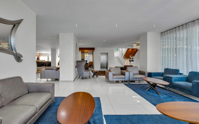 Santa Eulália Suite Hotel & SPA