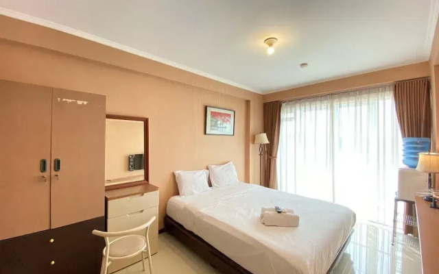 Spacious Chic Studio Room Apartment At Gateway Pasteur