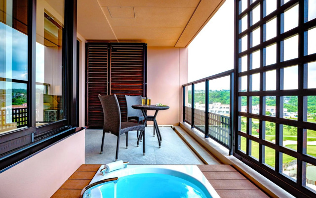 Hotel Shigira Mirage