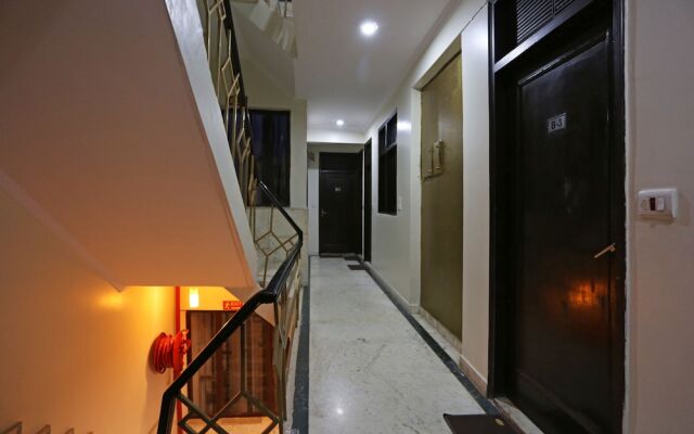 OYO 7634 Hotel Delhi Continental