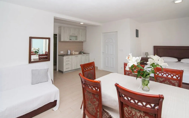Open Sea Apartments