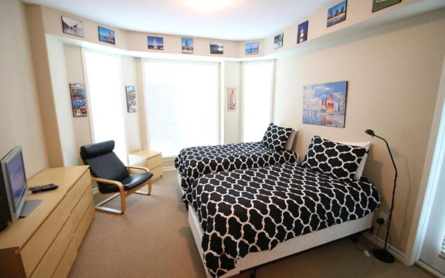 Sunset Waterfront Resort by Discover Kelowna Resort Accommodations - фото 2