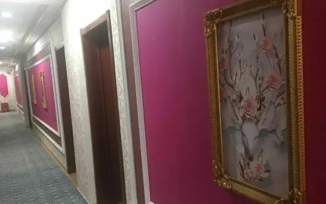 Huainan Aiwei Theme Hotel