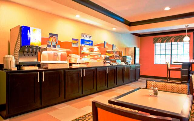 Holiday Inn Express Acworth - Kennesaw Northwest by IHG