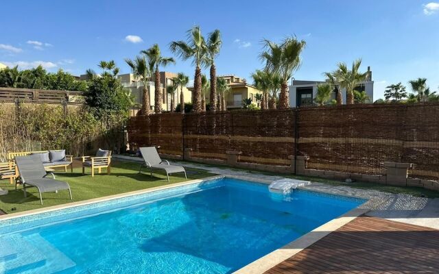 Villa with Pool-Allegria-Sheikh Zayed