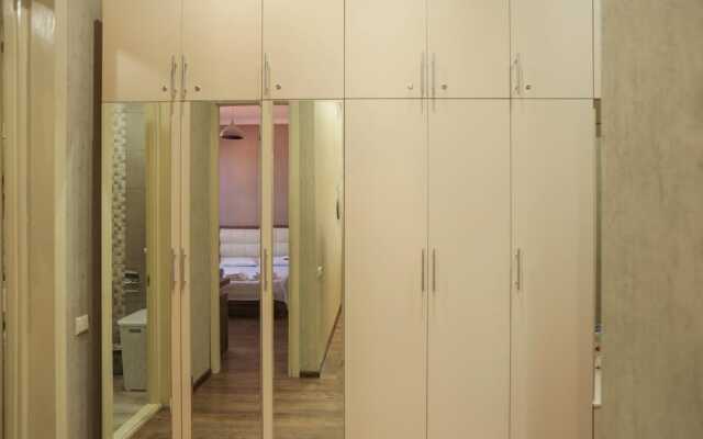 Апартаменты рядом с Art Cafe Home