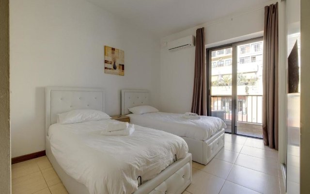 Modern 3BR Apartment in the Centre of Sliema