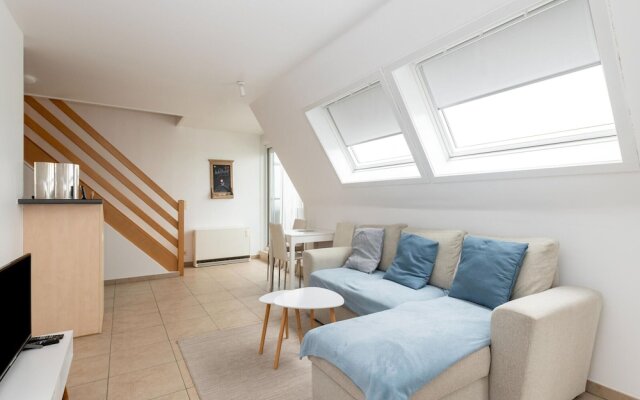 Duplex in Nieuwpoort With Pool Access