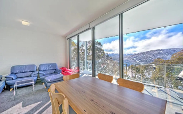 Snow Ski Apartments 22