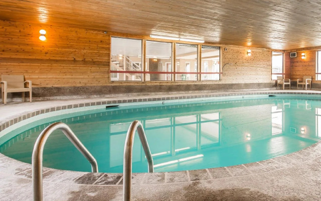 EconoLodge - Kelowna