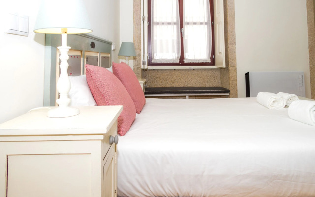 Liiiving in Porto - Historic Clerigos Studio 4F