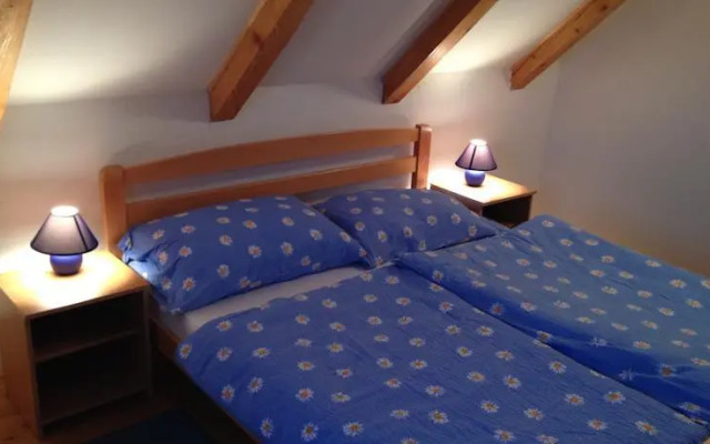 Vacation house Lovinac