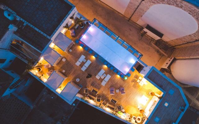 Naucleros Suites