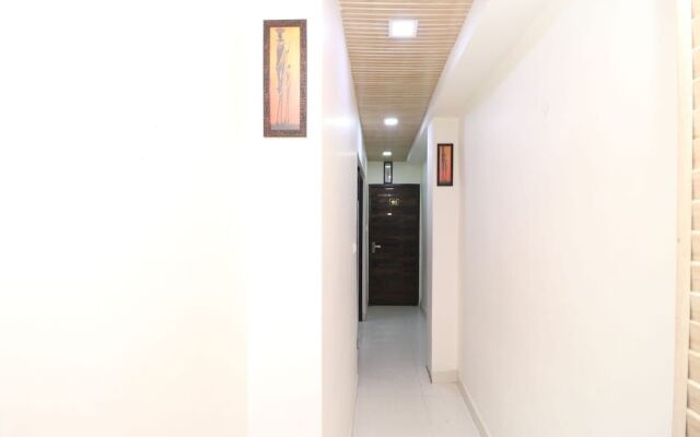 OYO 29059 Hotel Green Tower