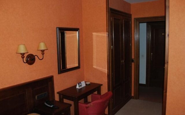 Hotel Giral