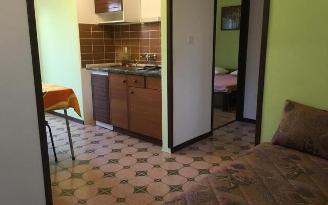 Apartments and Rooms Mirjana