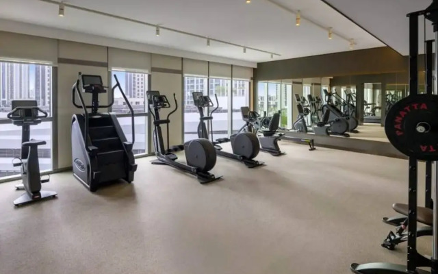 High Floor Stylish 1BR Address Harbour