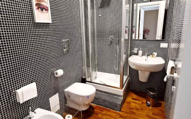 Artistic Charming House