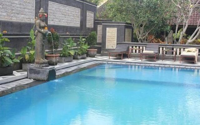 Nida Rooms Monkey Forest Temple Complex