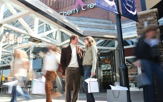 Hampton Inn & Suites Denver - Cherry Creek