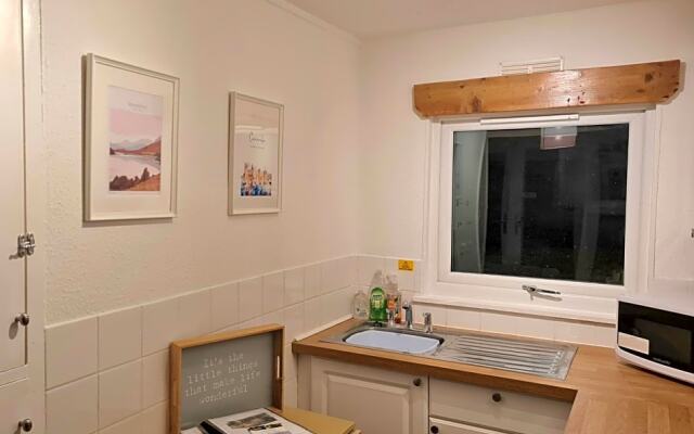 147 Snowdon Drive, Glan Gwna