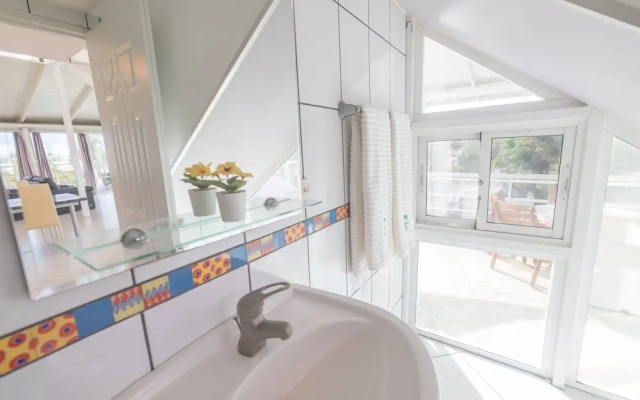 Plaza Achim Penthouse, 300m From Beach!