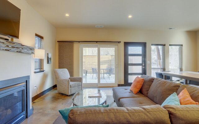 Urban Roundabout 2 Bedroom Home by RedAwning