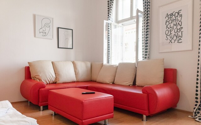 Friendly 3BR shared Apt-WienerStadthalle