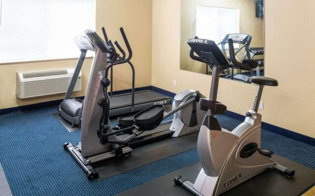 Quality Inn Lakeville North