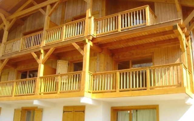 Apt B6 Le Bardot - ARAVIS Holidays