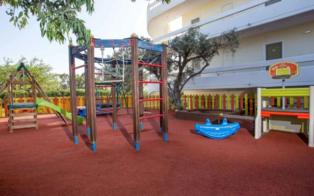 Hotel Niriides Beach