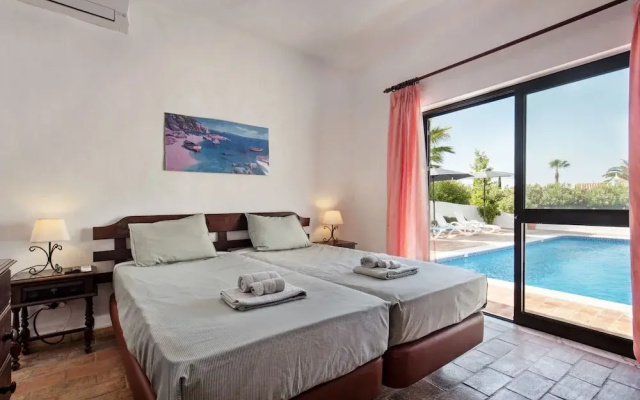 Casa Rouxinol in Carvoeiro