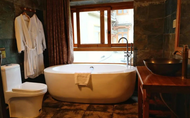Moondance Hotel