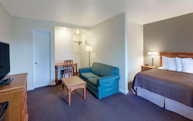 Travelodge by Wyndham Santa Rosa Wine Country