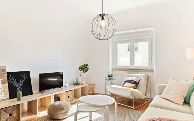 Stunning 2-Bedroom Apartment in Benfica, Lisbon