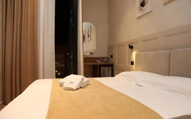 Z art Hotel