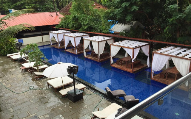 SinQ Party Hotel